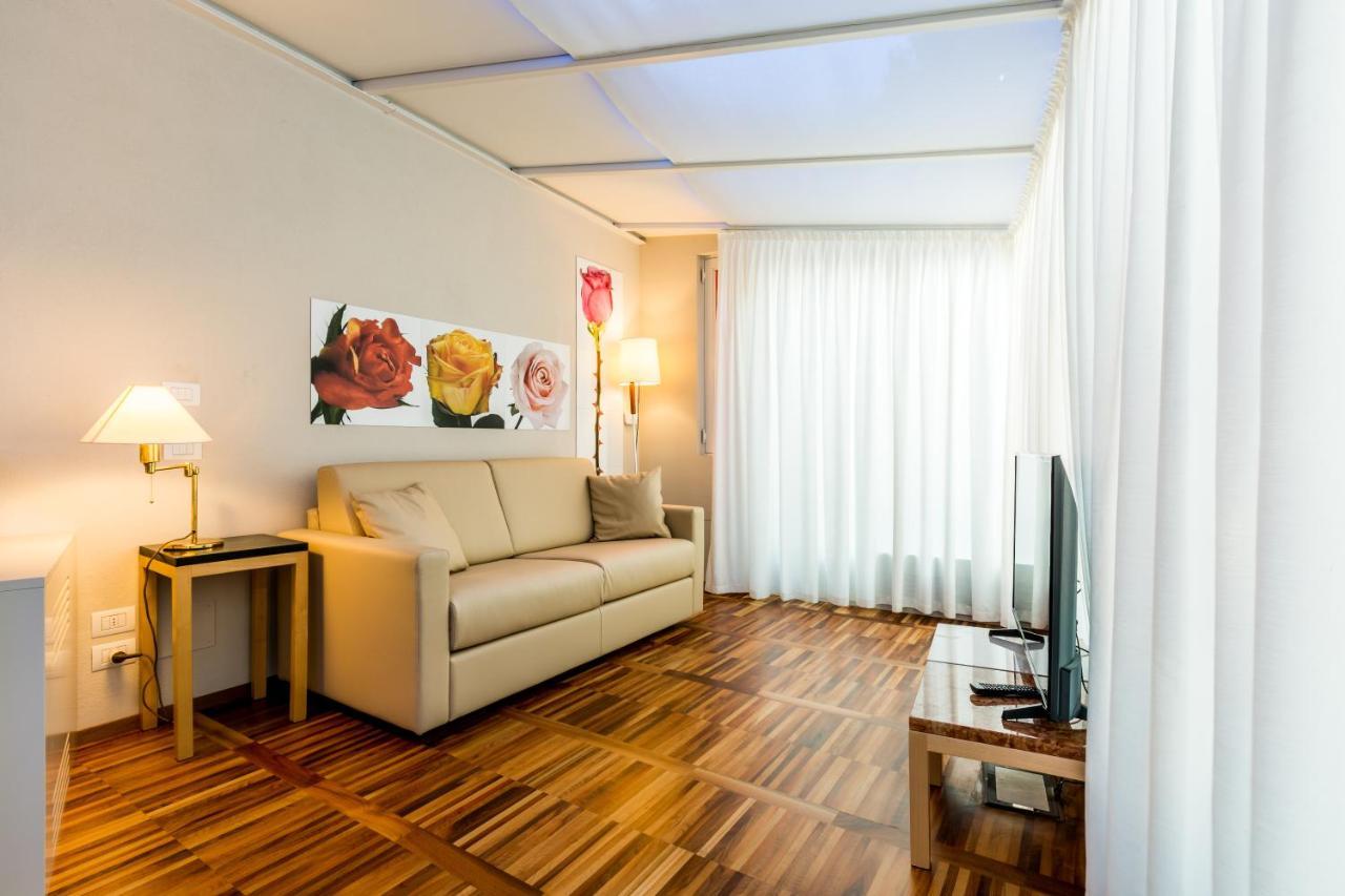 Juvarrahouse Luxury Aparthotel